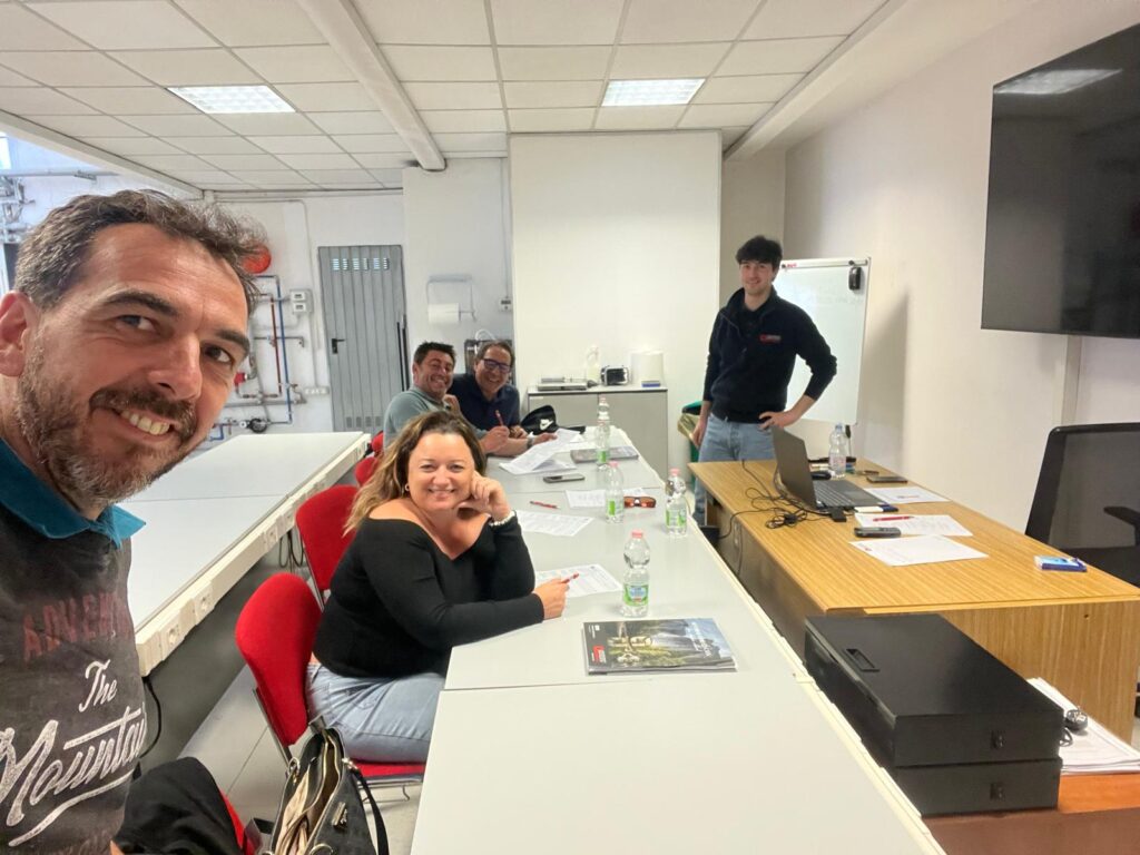 Equipo Climatías en curso Nórdica Extraflame